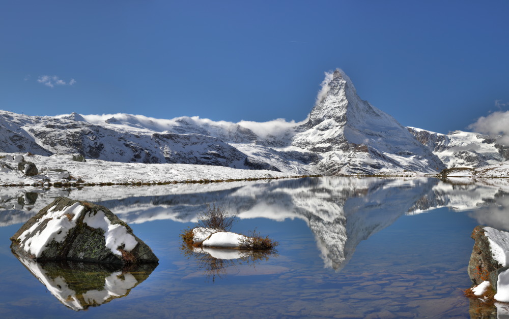 Name:  Matterhorn_Panorama4_4_post.JPG
Views: 339
Size:  192.6 KB